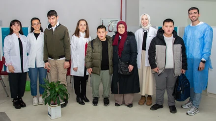 Selçuk Üniversitesinde özel gereksinimli çocukların diş tedavileri yapıldı